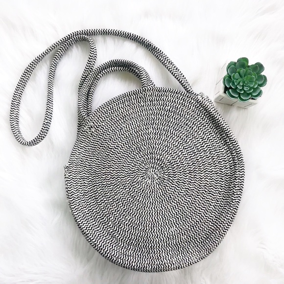 Two Tone Round Raffia Crossbody Bag - Picture 3 of 7